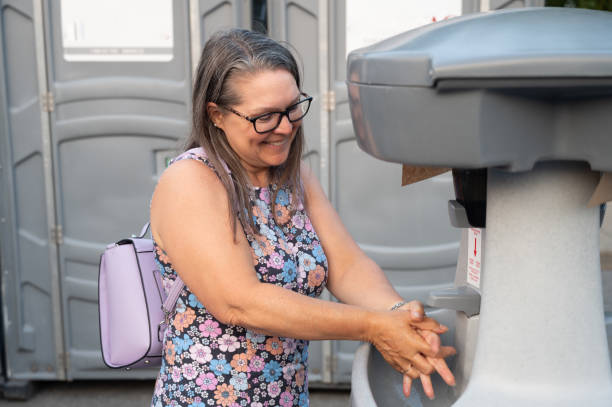 Best Portable toilet rental cost  in Yelm, WA